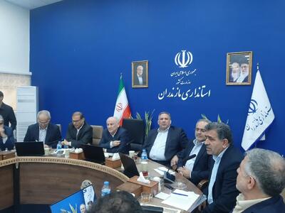  حاشیه‌های شورای اداری مازندران؛ پدر! ۲۰ سال آینده مدیران بی‌عرضه‌ای مثل شما سرکار می‌آیند؟