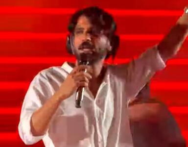  آواز شاد؛ طرفداره دوربینو زوم کرده رو عرفان طهماسبی رفته تو حس اوجشو هیجان داد عجیب