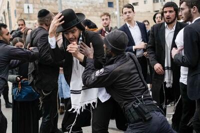  درگیری شدید حریدی‌ها با پلیس رژیم صهیونیستی و زخمی شدن ۱۰ تن