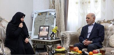  دیدار سرلشکر عبداللهی با خانواده شهید «قرای‌لو»