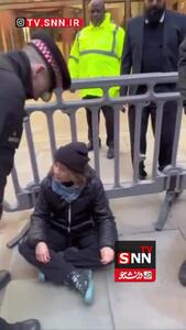  بازداشت فعال سوئدی در تظاهرات حامیان فلسطین در لندن + فیلم