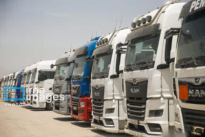  توافق گمرک ایران و آذربایجان برای کاهش ترافیک کامیون‌ها در مرز آستارا