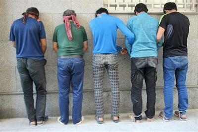  پایان فرار ۵ ساله در بن‌بست سیرجان؛ صید بزرگ پلیس از پرونده‌های مفتوح قاچاق و آدم‌ربایی