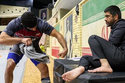 شاید علیرضا دبیر خبر مهم دیروز را نشنیده باشد