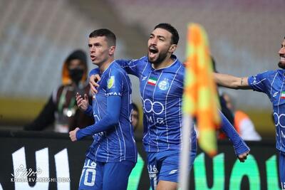  نازون، آزادی و سحرخیزان جمعاً یک مهاجم کامل نیستند/ زوج مهران و منیر استقلال را نجات می‌دهند 