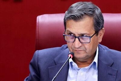  همتی: با وجود دشواری‌ها، مسیر بهبود اقتصادی ادامه دارد