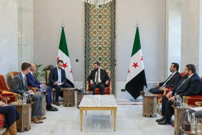  دیدار باراک و الشرع با موضوع تحولات منطقه در دمشق
