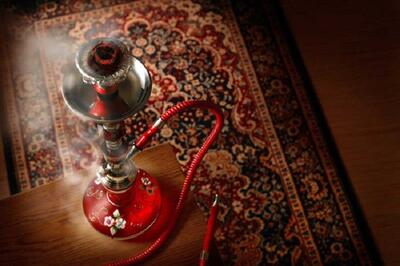  دود سیگار و قلیان می‌تواند از راه شیر مادر به بدن نوزاد منتقل شود