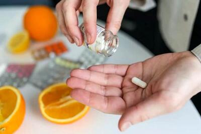  شوک ارزی به بیمه‌های درمانی: افزایش شدید هزینه دارو و تجهیزات و فشار جدید روی نظام بیمه سلامت باعث نگرانی بیمه‌گذاران و بیمه‌گران شد / تحلیل تاثیر نوسانات ارز بر تعهدات و پرداخت‌های بیمه‌های درمانی در کشور