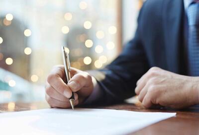  گزارش اصلاحی چیست؟ بررسی کامل مراحل، آثار و اعتبار قانونی آن