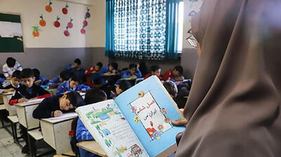  مجوز استخدام ۱۰ هزار معلم بازنشسته و حق‌التدریسی صادر شد