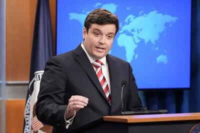  معاون سخنگوی وزارت خارجه امریکا: درباره نتیجه مذاکرات با ایران پیش داوری نمی کنیم / ترامپ به صراحت بیان کرده که خواهان دستیابی به توافق است اما هیچکس نباید در اظهارات او تردید کند / ترامپ یک معامله‌گر است، او می‌خواهد منافع آمریکا تامین شود؛ در این موضوع (ایران) نیز این مساله وجود دارد