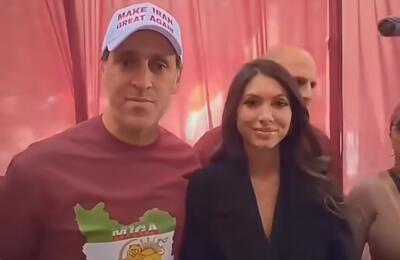  اعتراض شبکه‌ی کلمه به توییت علی کریمی و سکوت رضا پهلوی