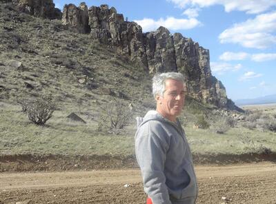  جدیدترین نظرسنجی درباره نظر مردم آمریکا درمورد پرونده جفری اپستین