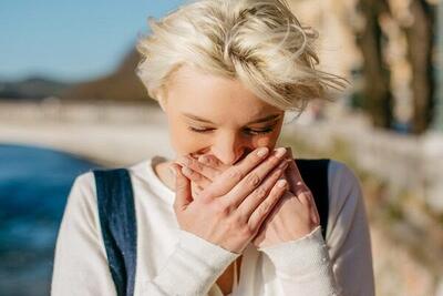  ۸ هشدار سکسکه که نباید نادیده بگیرید