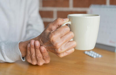  تایید اولین درمان سلول‌های بنیادی برای بیماری‌های قلبی و پارکینسون در ژاپن