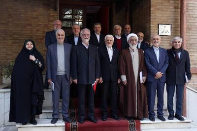  تصاویر نشست عارف با اعضای مجمع وزرای ادوار