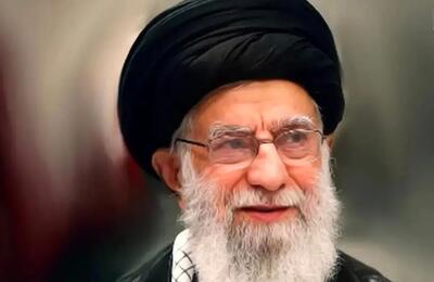  نگاهی به خانه و زندگی خانه مادر رهبری انقلاب /چیدمانی از ظروف چینی و کابینت های دلنشین آشپزخانه و گل برای تزئین