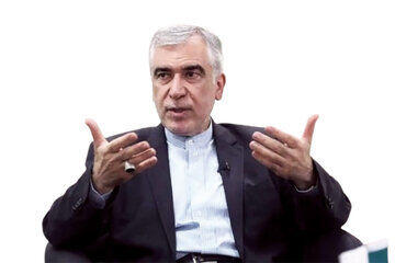  نماینده مجلس: مذاکرات ایران و آمریکا یک «تله» است؛ شکست آمریکا به معنای بی‌ارزش شدن دلار است؟