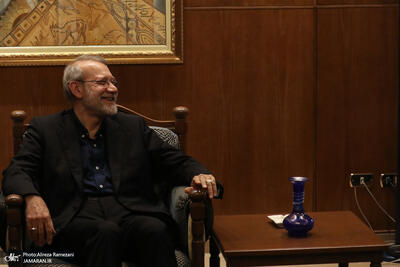  ادعای نیویورک‌تایمز از بازآرایی هرم قدرت در ایران؛ لاریجانی در کانون تصمیم‌های امنیتی/ برای هر یک از سمت‌های نظامی و حکومتی، چهار لایه جانشینی تعیین شده است