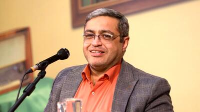  فیلم/ هشدار دکتر سعید عزیزی روانشناس ایرانی: مرد نباید زیاد تو خونه بمونه!