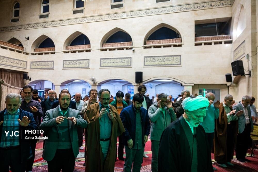 حال و هوای اولین افطاری ماه رمضان ۱۴۰۴ در مسجدالرضا