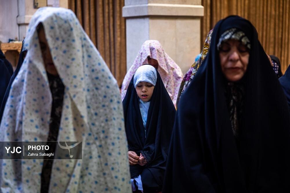 حال و هوای اولین افطاری ماه رمضان ۱۴۰۴ در مسجدالرضا