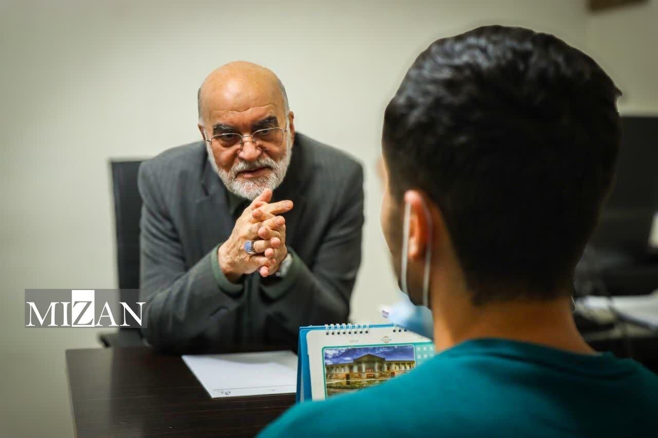 بازدید دبیر ستاد حقوق بشر از ندامتگاه مرکزی کرج و گفتوگو با متهمان اغتشاشات اخیر