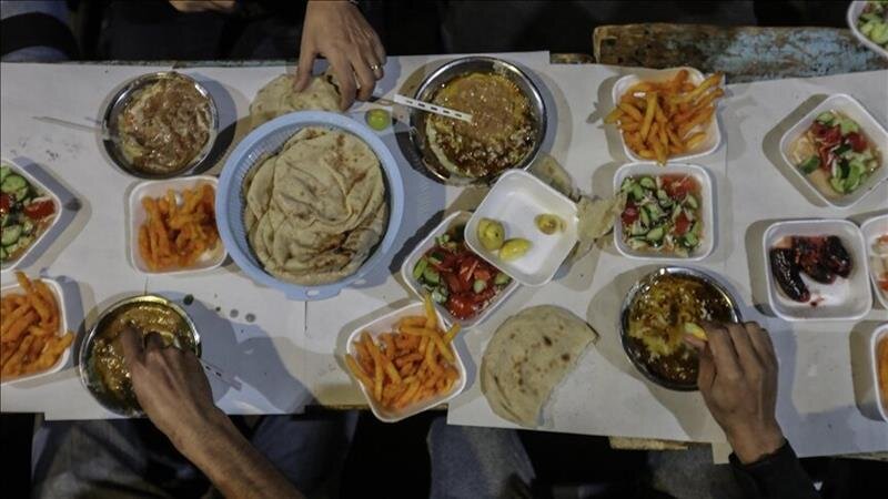 چگونه در ماه رمضان سالم غذا بخوریم؟