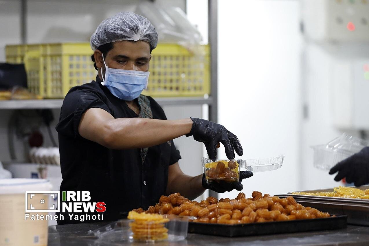 کارگاه پخت زولبیا و بامیه در کیش