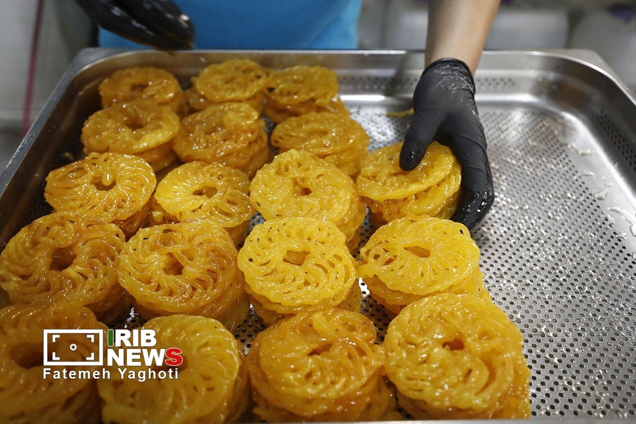 کارگاه پخت زولبیا و بامیه در کیش