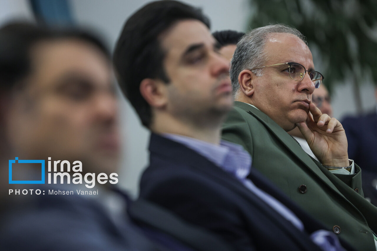 عکس/ جلسه مجمع کارآفرینان با معاون اول رئیس جمهور