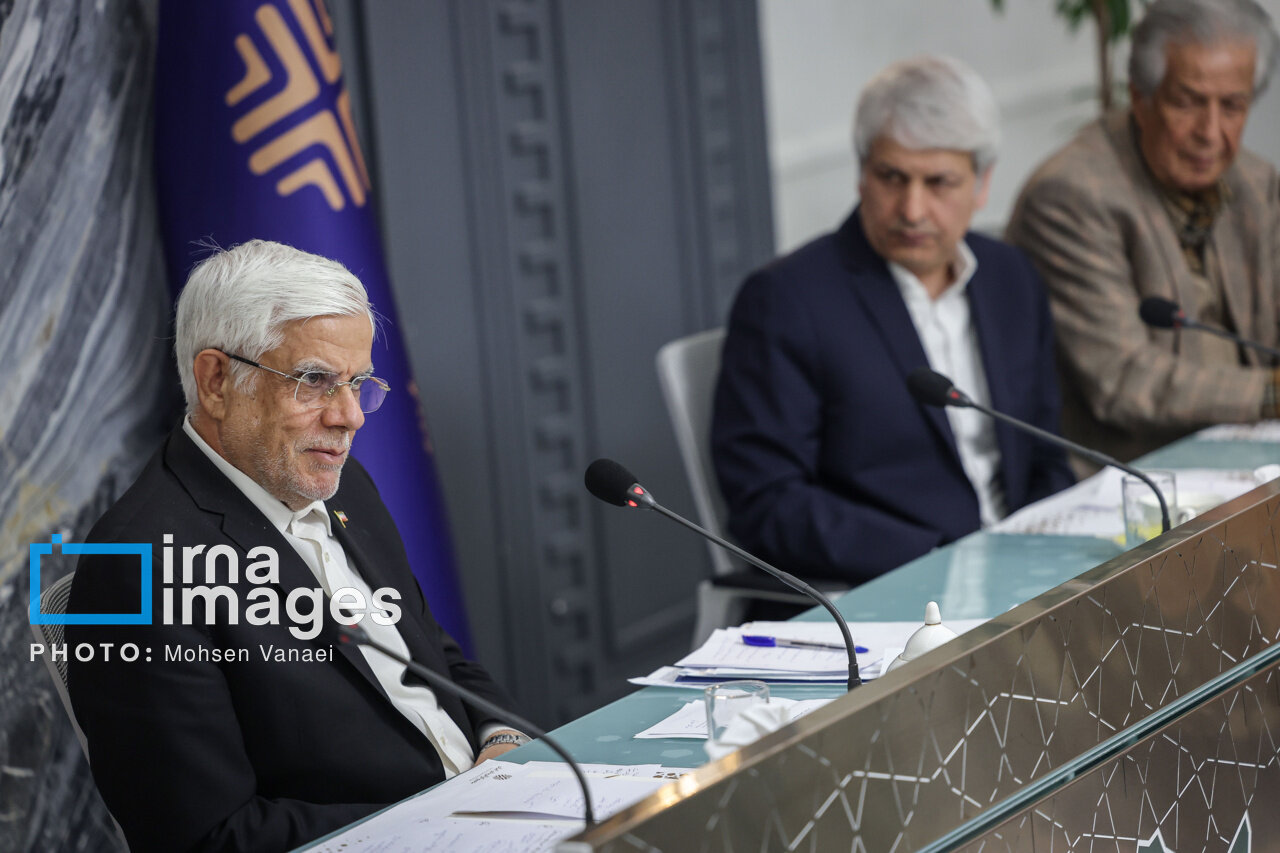 عکس/ جلسه مجمع کارآفرینان با معاون اول رئیس جمهور