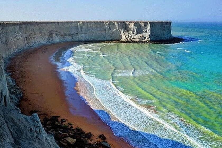 ساحل کمب چابهار ؛ تراس طبیعی رو به دریای عمان + ویدئو