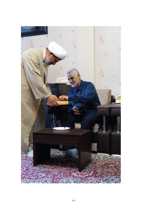 وقتی خاطره قد میکشد و تاریخ میسازد/ ۴۰ سال رفاقت با «سرباز وطن»